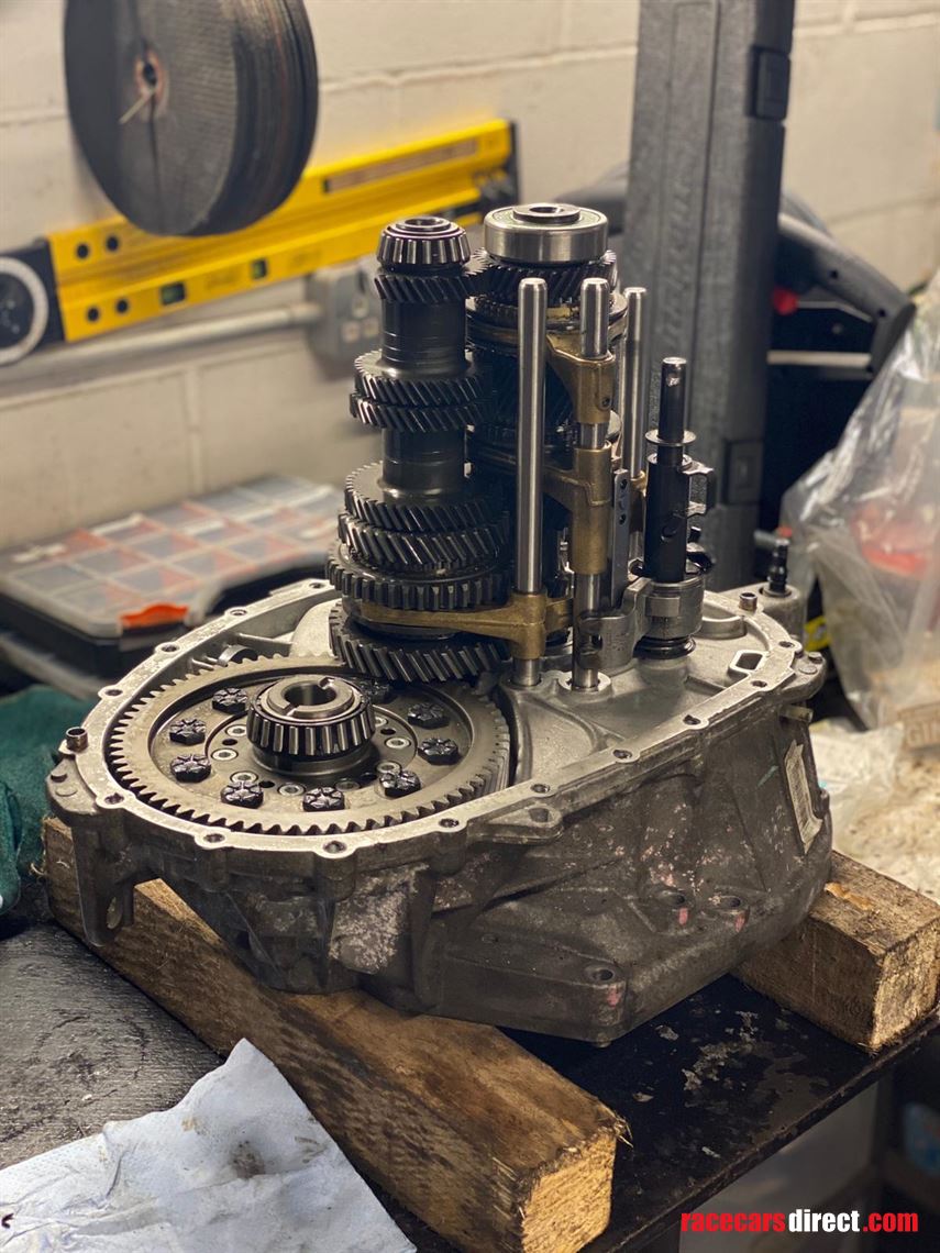 renault-clio-197-forged-track-car