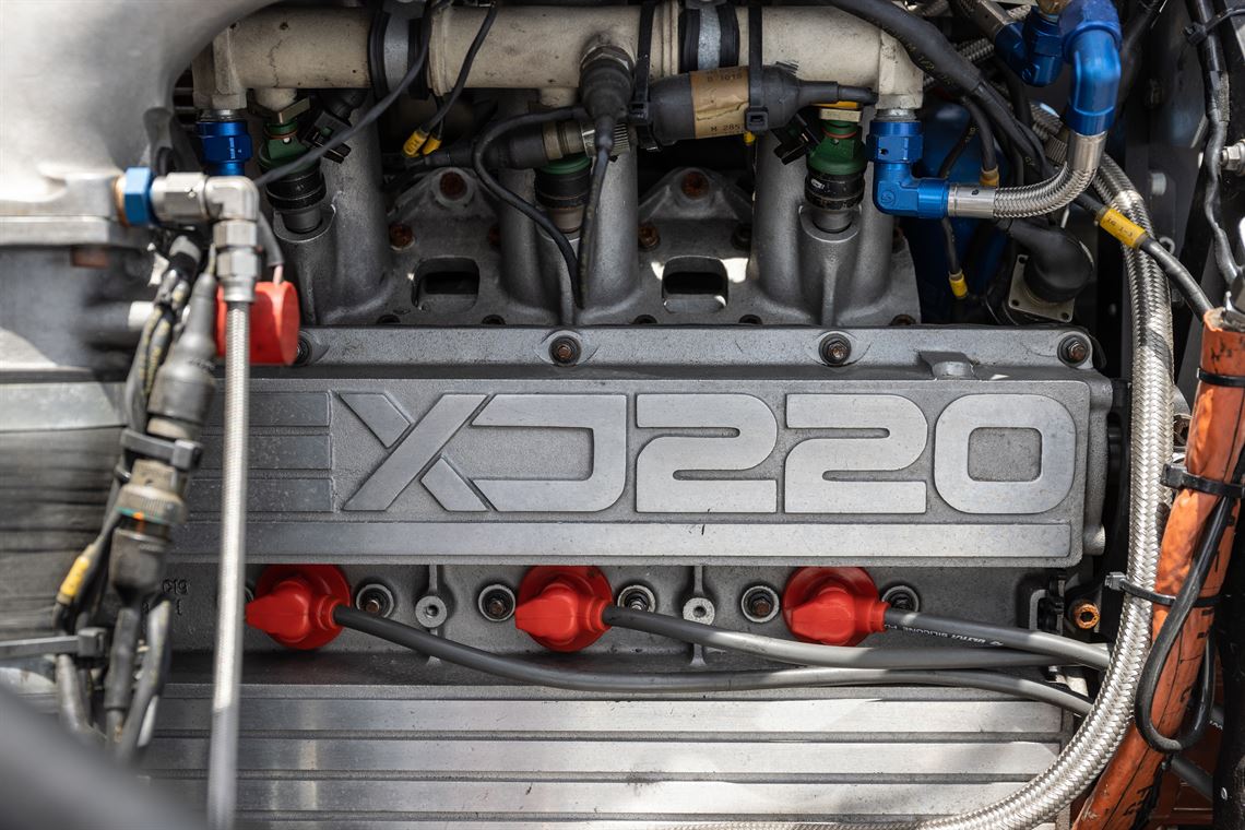 1993-jaguar-xj220-c-lm