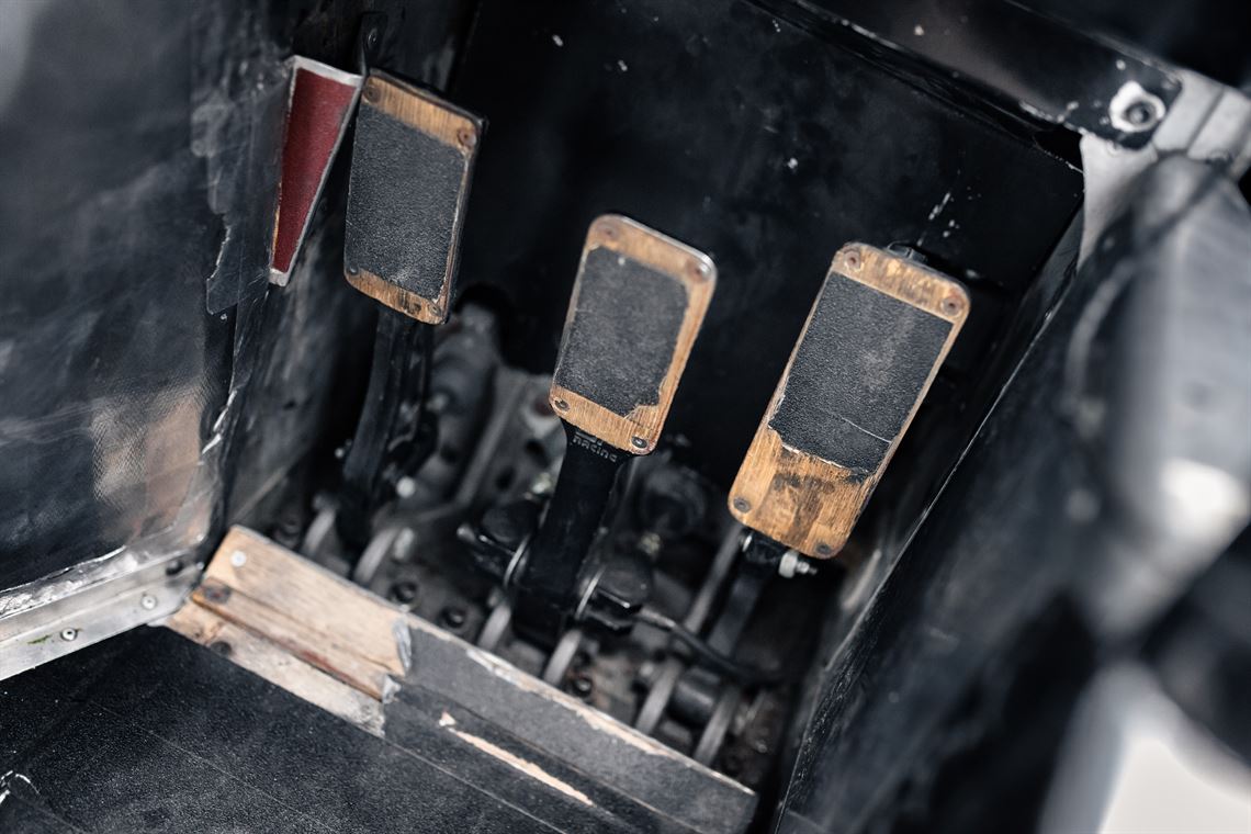 2001-lister-storm-gt