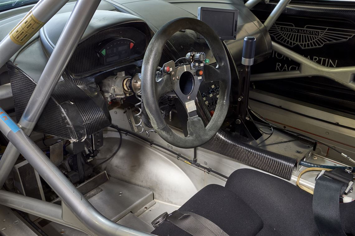 2007-aston-martin-dbrs9