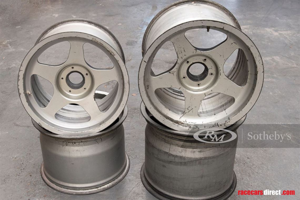 ferrari-f40-lm-wheels