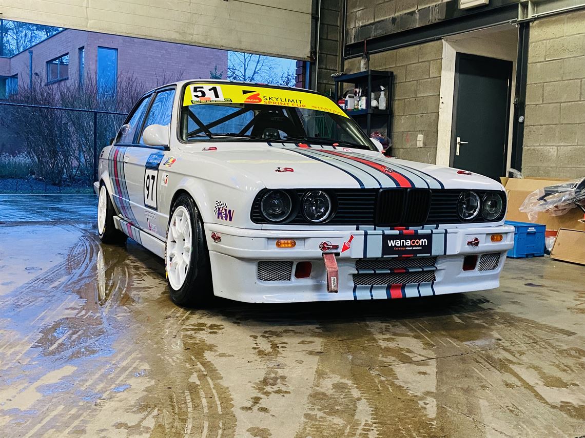 bmw-e30-325i-clubsport