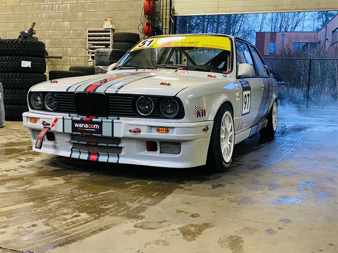 bmw-e30-325i-clubsport