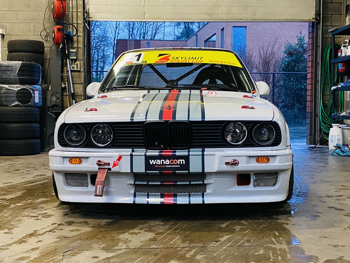 bmw-e30-325i-clubsport