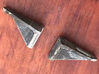 pair-magnesium-brackets---81a011718---march