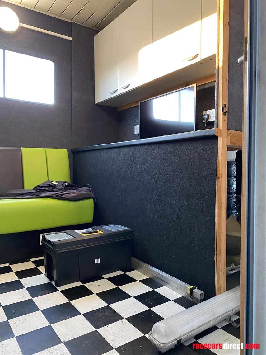 volvo-fl6-11-ton-race-truck