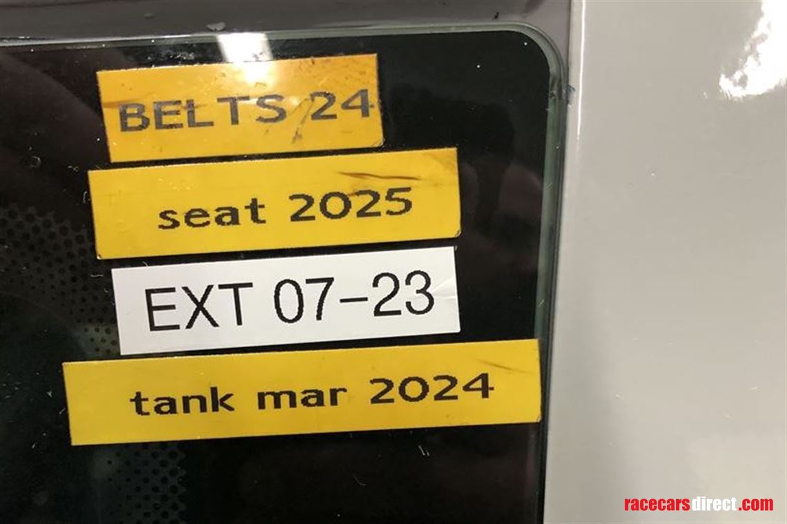 citroen-saxo-vtr-junior-saloon