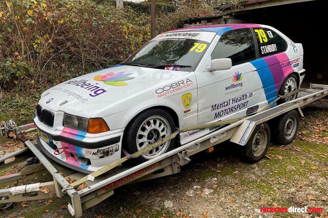 bmw-318ti-compact-cup-car-trailer