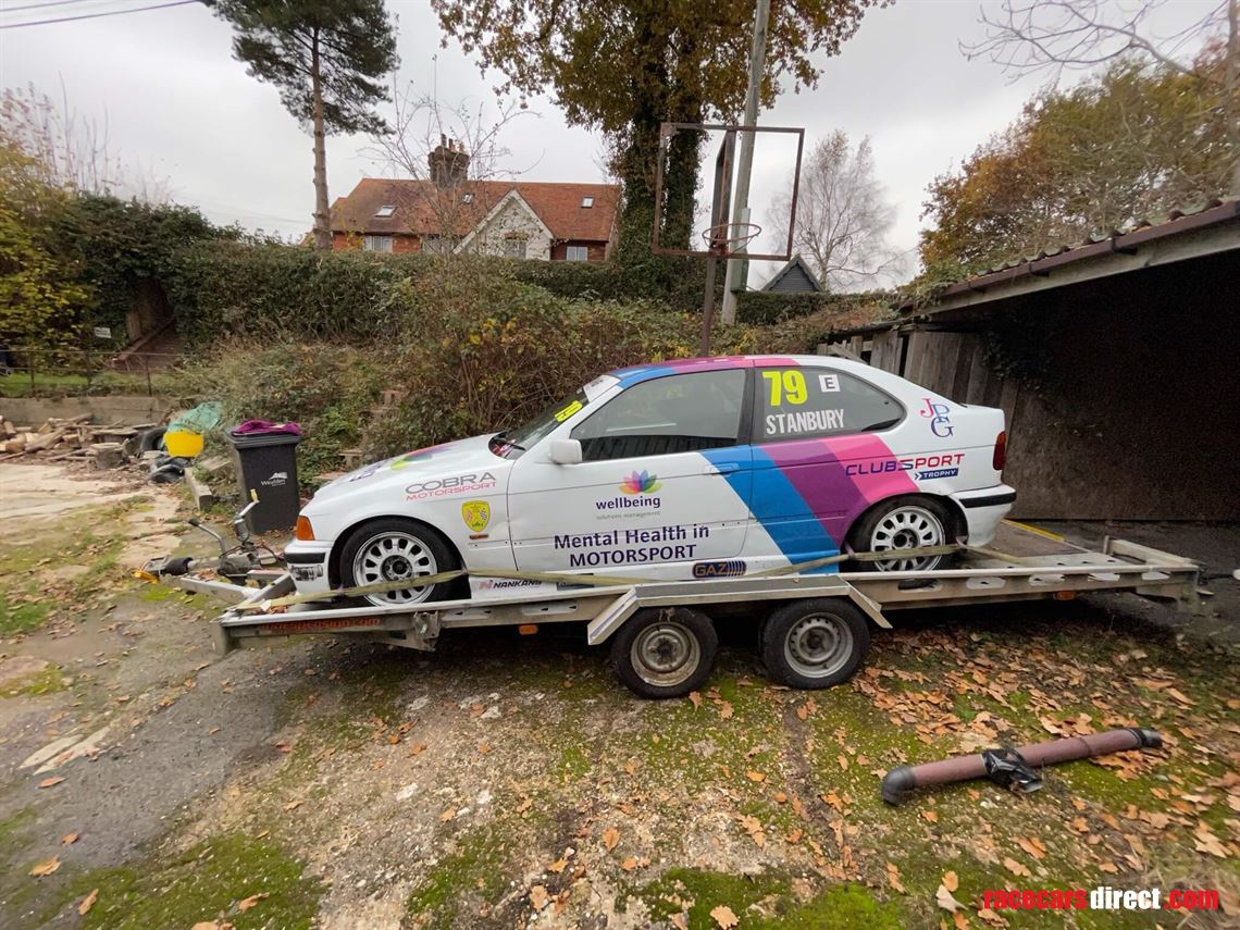 bmw-318ti-compact-cup-car-trailer