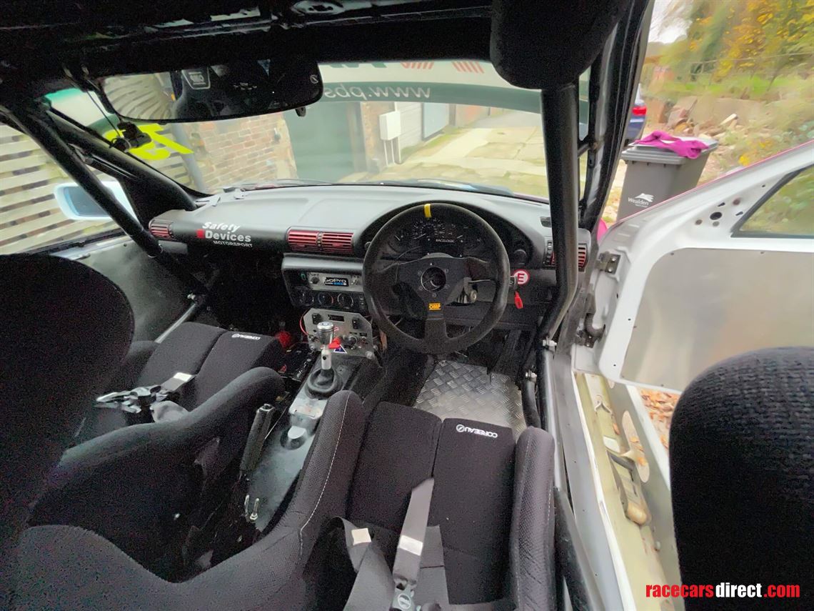 bmw-318ti-compact-cup-car-trailer