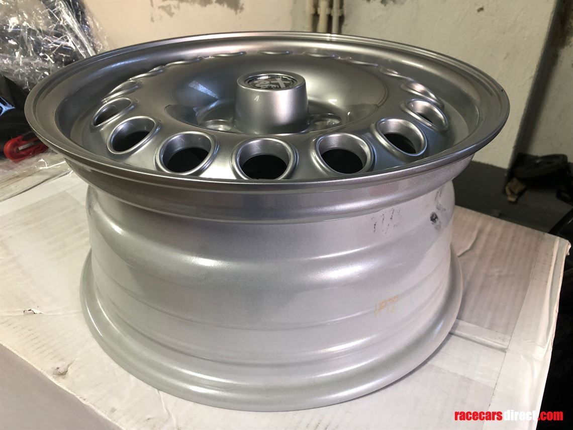 giulia---gta-ti-super-alloys-semi-slick-tyres