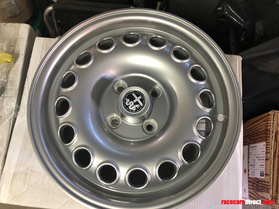 giulia---gta-ti-super-alloys-semi-slick-tyres