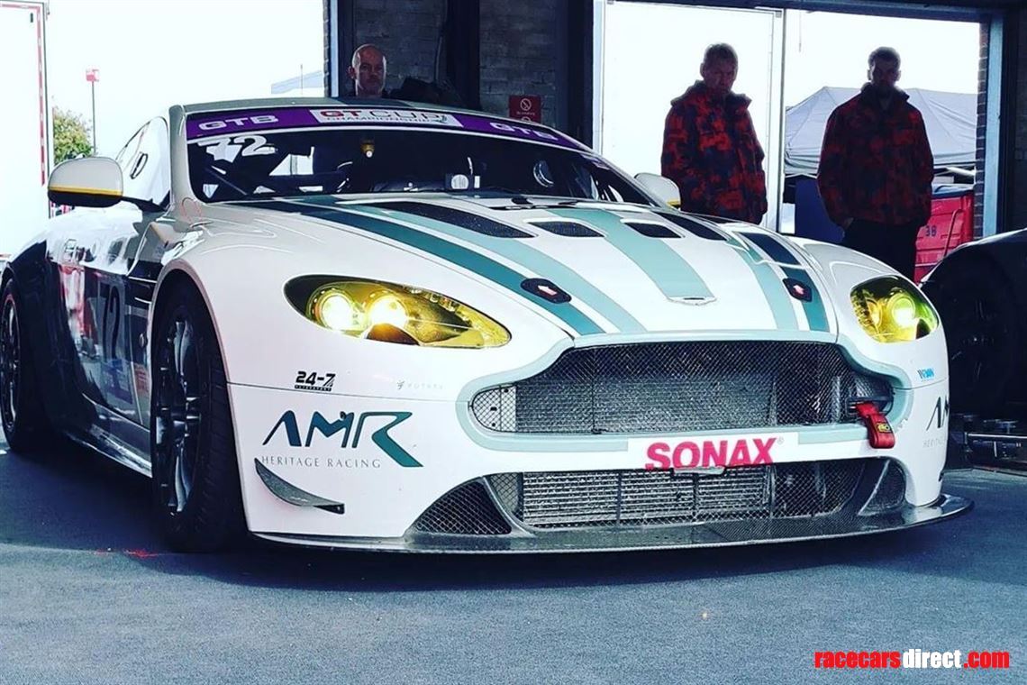 aston-martin-gt4