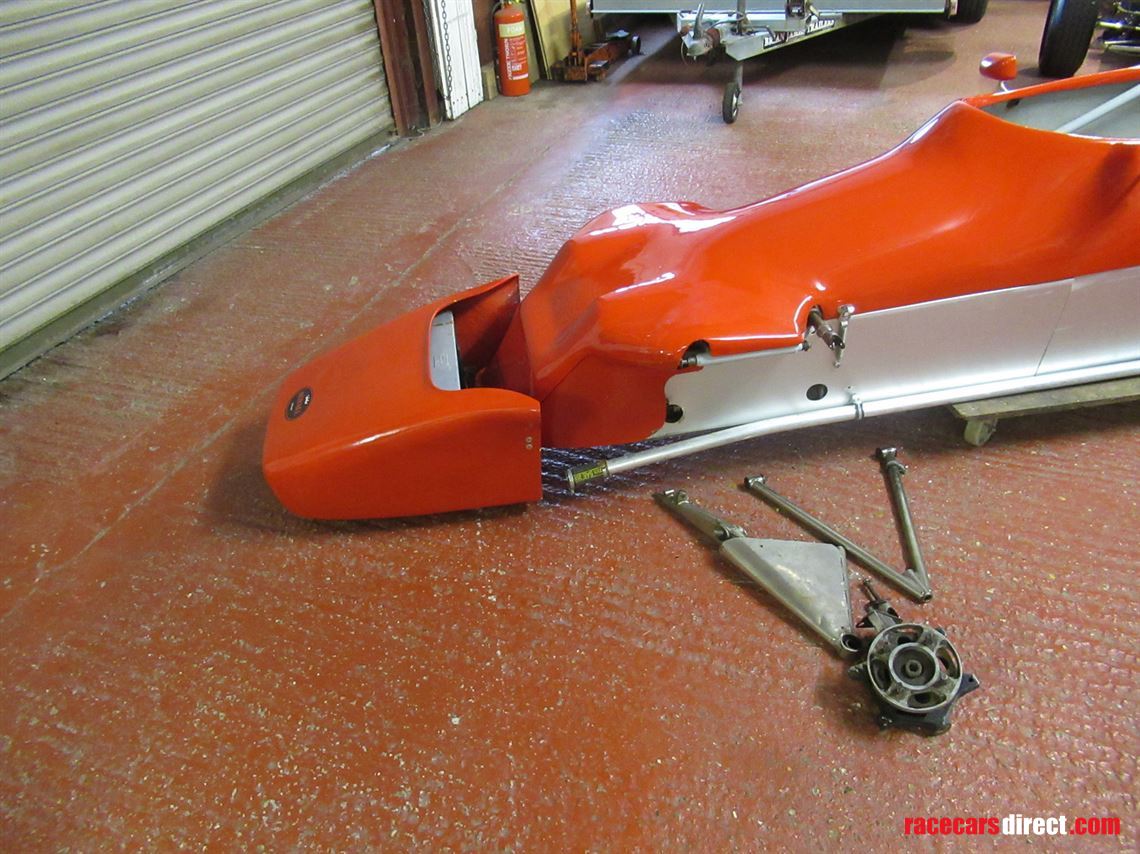 royale-rp33m-1983-formula-ford-kent