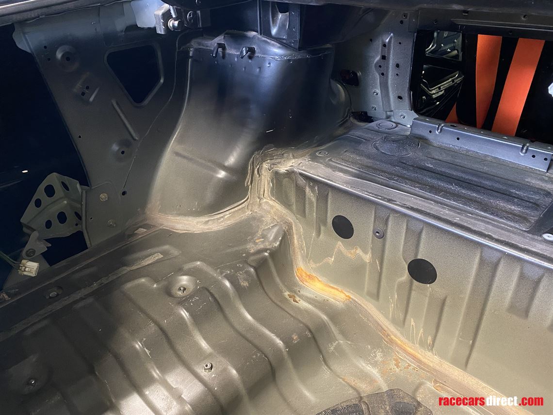 nissan-skyline-r34-gtr-replica-trackrace-car