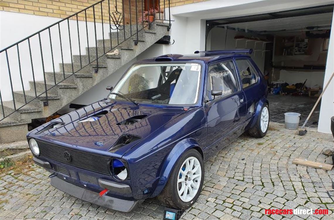 golf-gti-20-16v-turbo-race-car-rolling-chassi