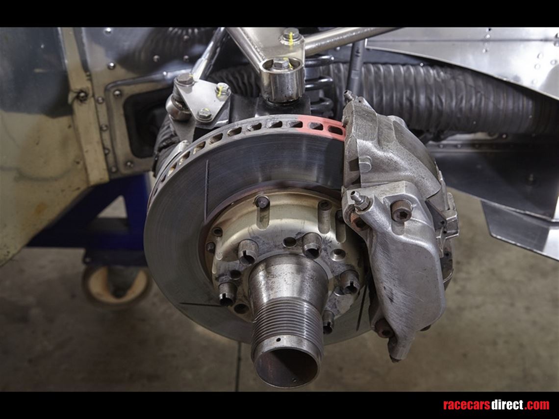 1972-lola-t280-with-3-litre-dfv-engine