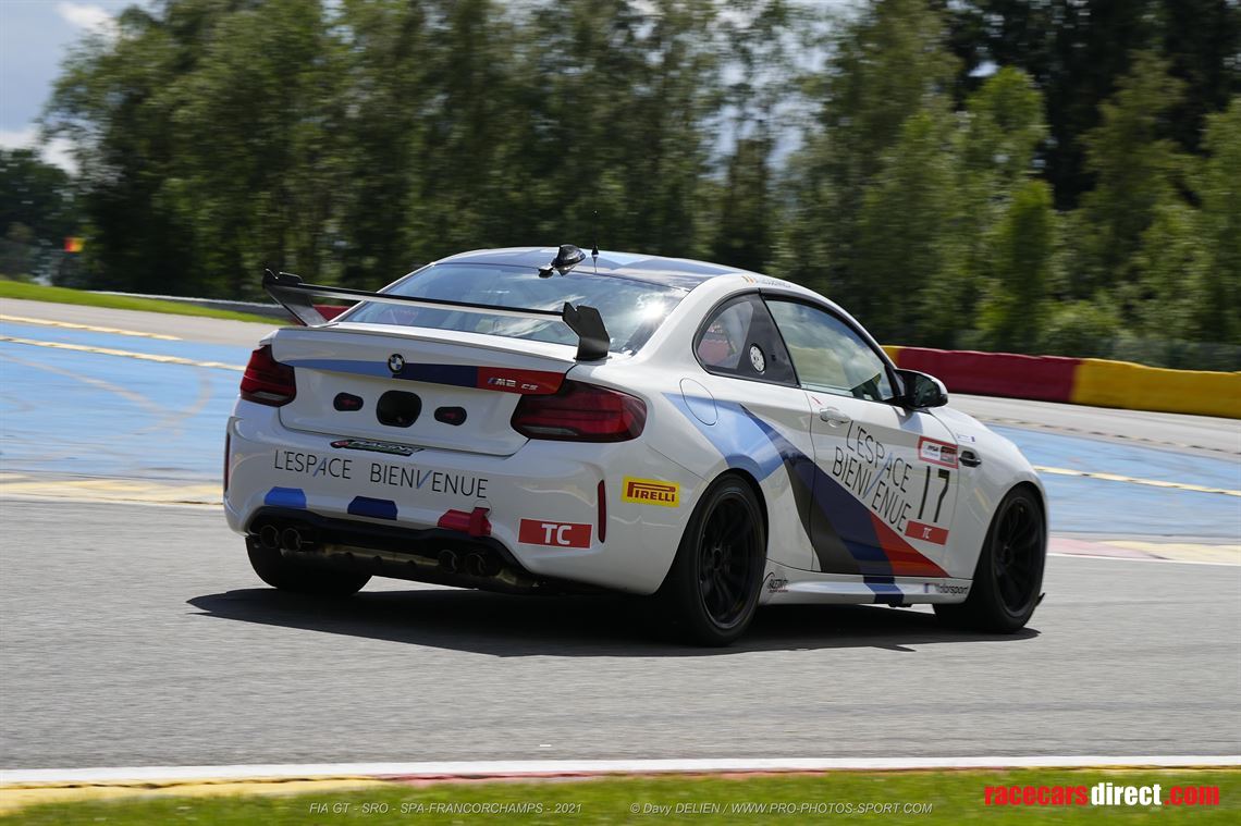 bmw-m2-cs-racing