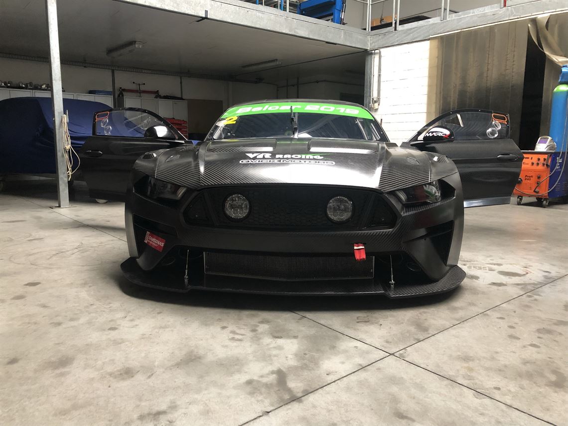 marc-cars-ii-v8-mustang-with-lots-of-spare-pa