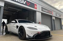 2019-aston-martin-vantage-gt4