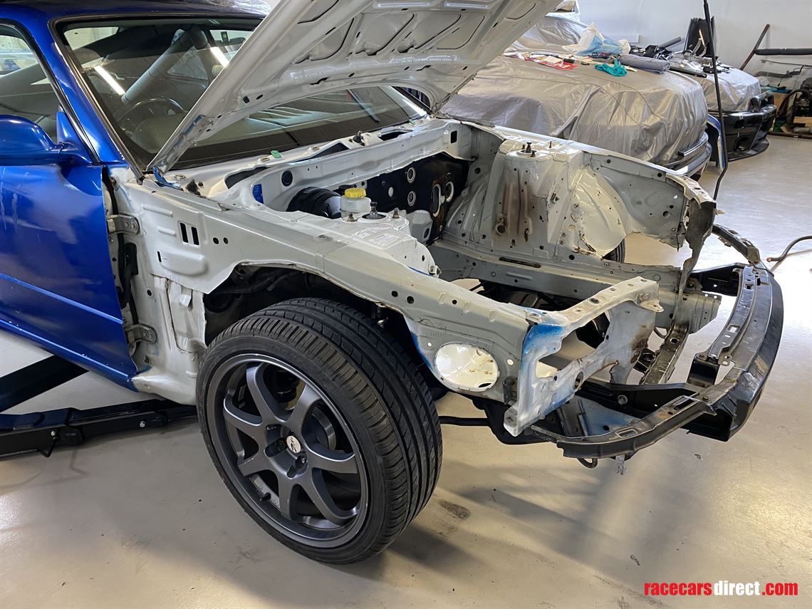 nissan-skyline-r34-gtt-rolling-chassis