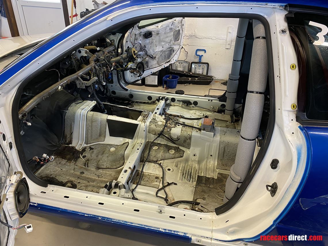 nissan-skyline-r34-gtt-rolling-chassis