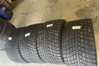 x2-32570518-pirelli-wet-tyres