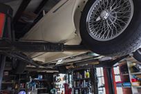 1962-austin-healey-mk2-bt7-tricarb