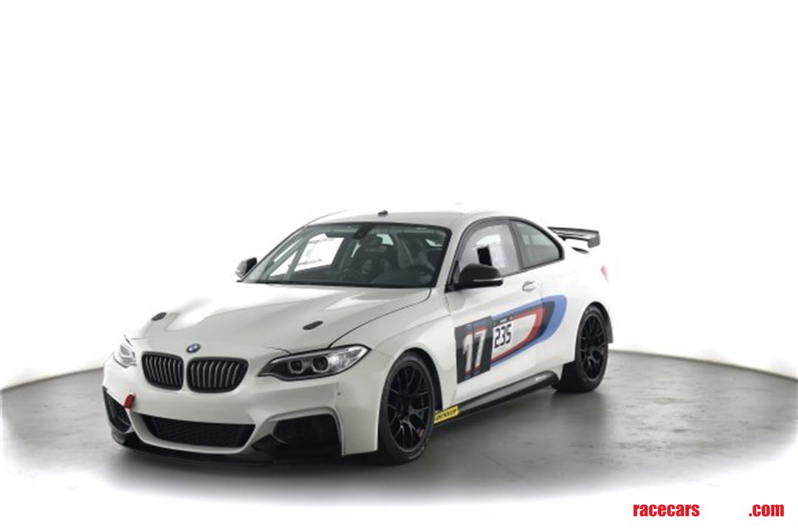 bmw-m235i-racing-cup
