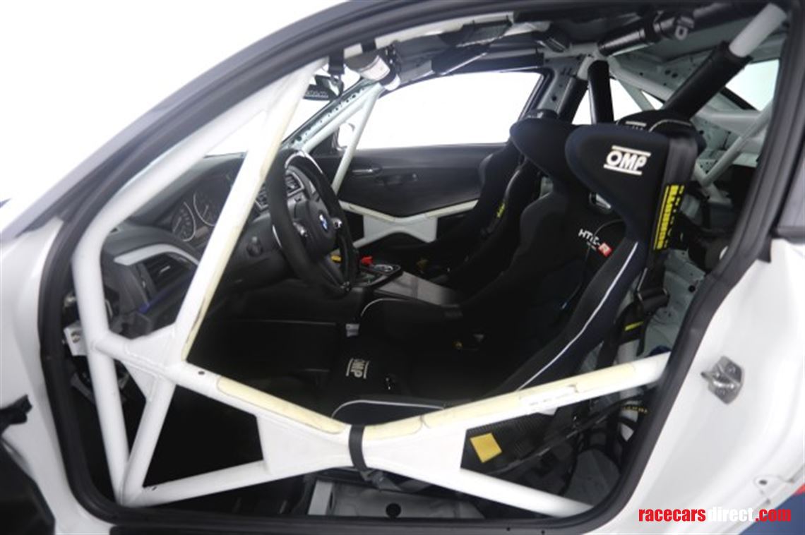 bmw-m235i-racing-cup