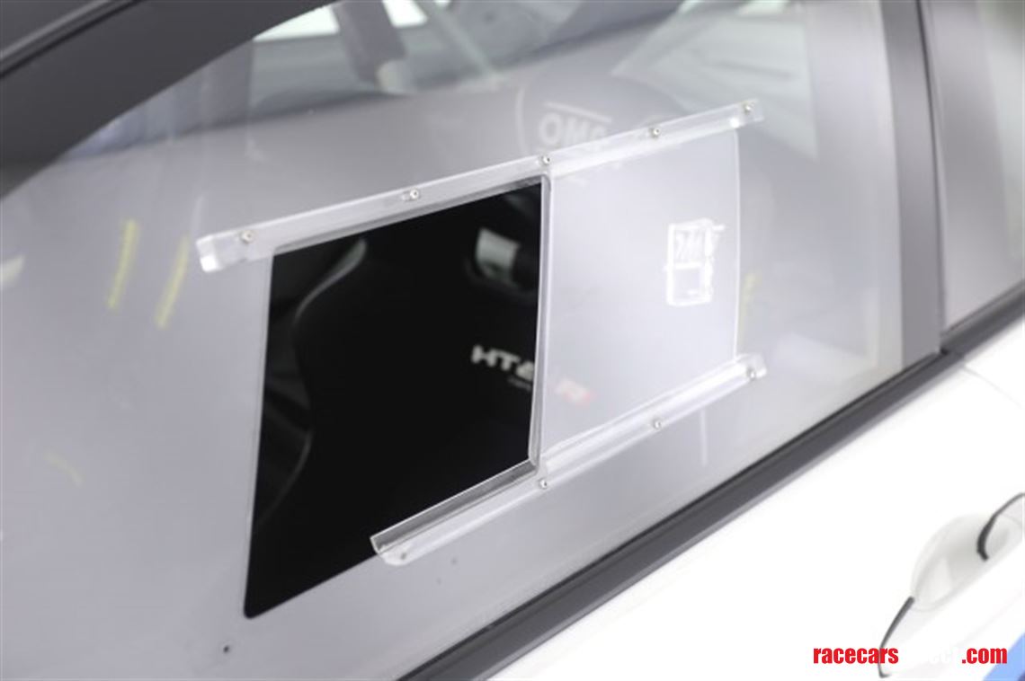 bmw-m235i-racing-cup