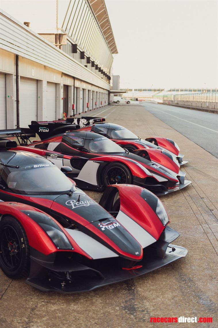 drive-available-in-praga-in-equipe-prototype