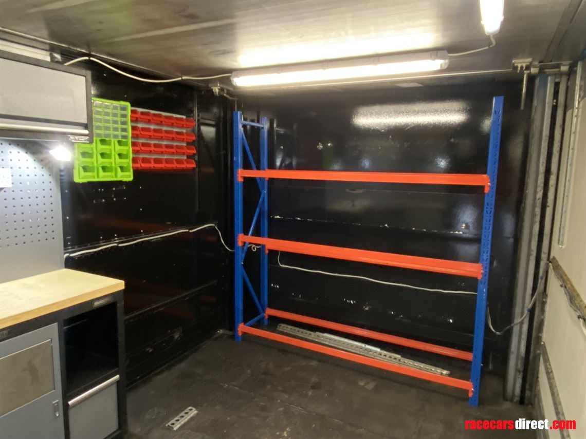 race-trailer-2-cars-living-workshop