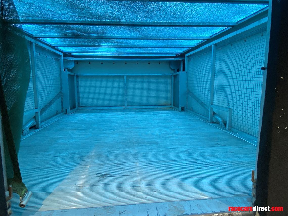 race-trailer-2-cars-living-workshop