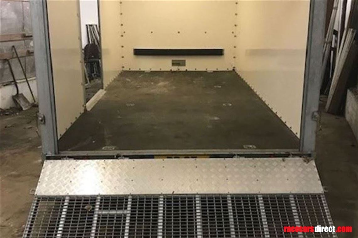 ifor-williams-car-transporter