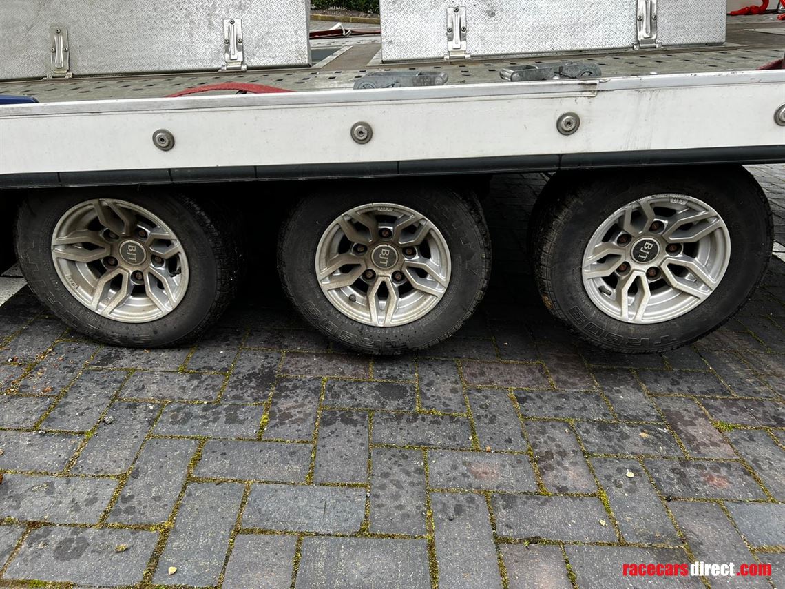 race-transporter-6-trailer