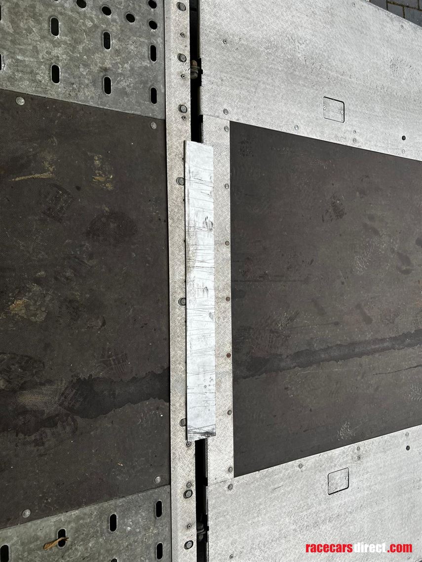 race-transporter-6-trailer