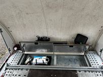 race-transporter-6-trailer