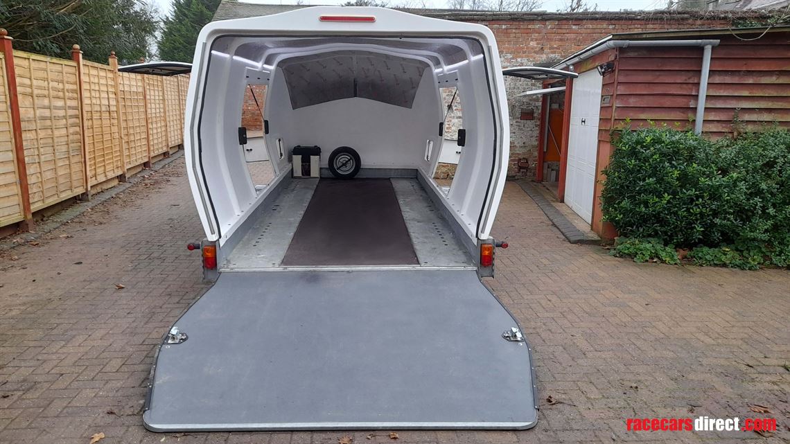 2018-prg-tracsporter-xw