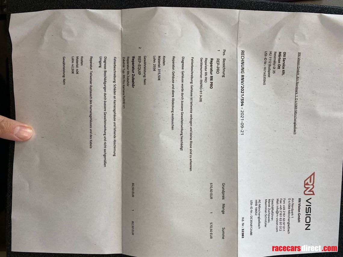 race-navigator-pro-with-many-accesories