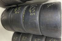 set-of-pirelli-dhe-used-slicks-with-only-45km