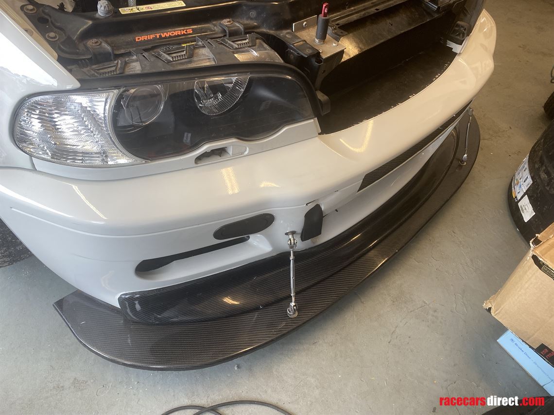 bmw-m3-32-m3-race-and-fast-road-car