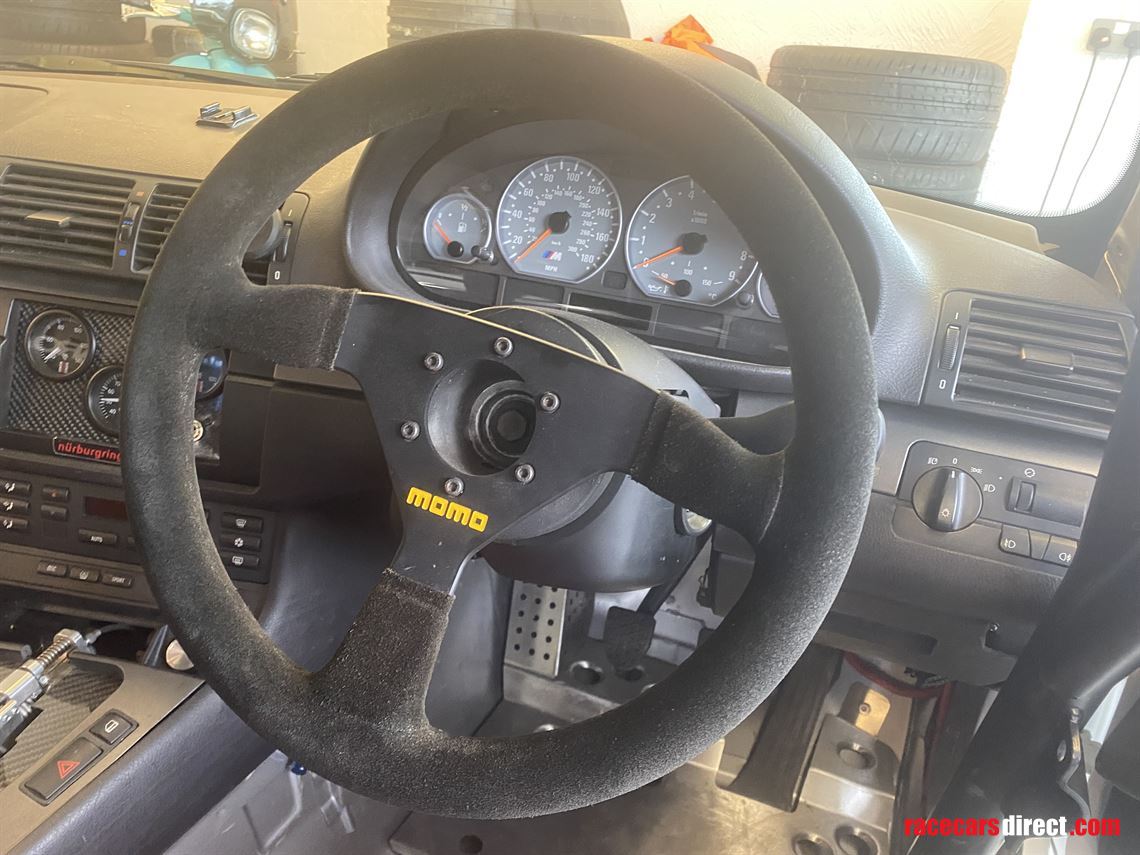 bmw-m3-32-m3-race-and-fast-road-car