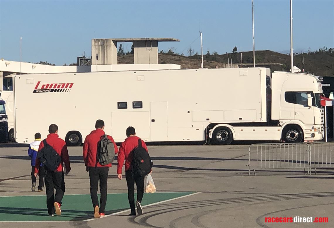 schuler-race-trailer