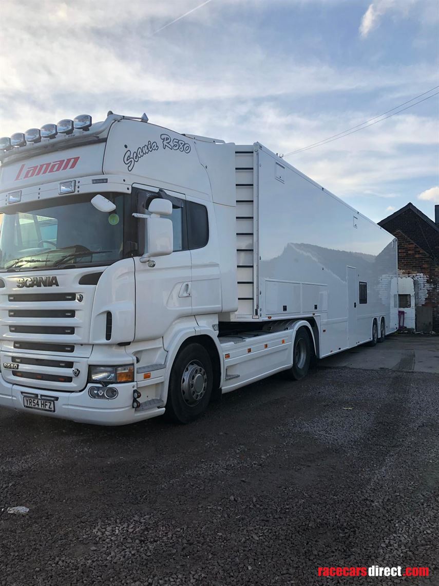 schuler-race-trailer