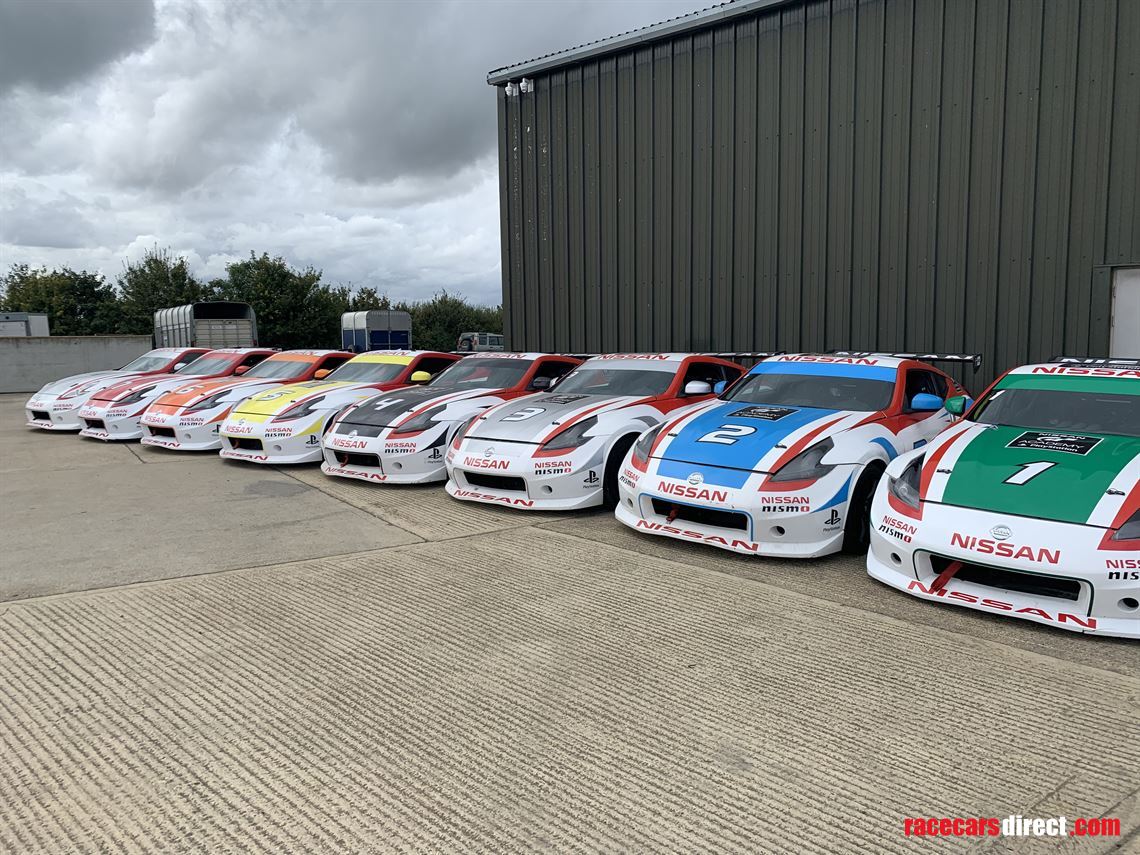 nissan-playstation-370z-academy-car