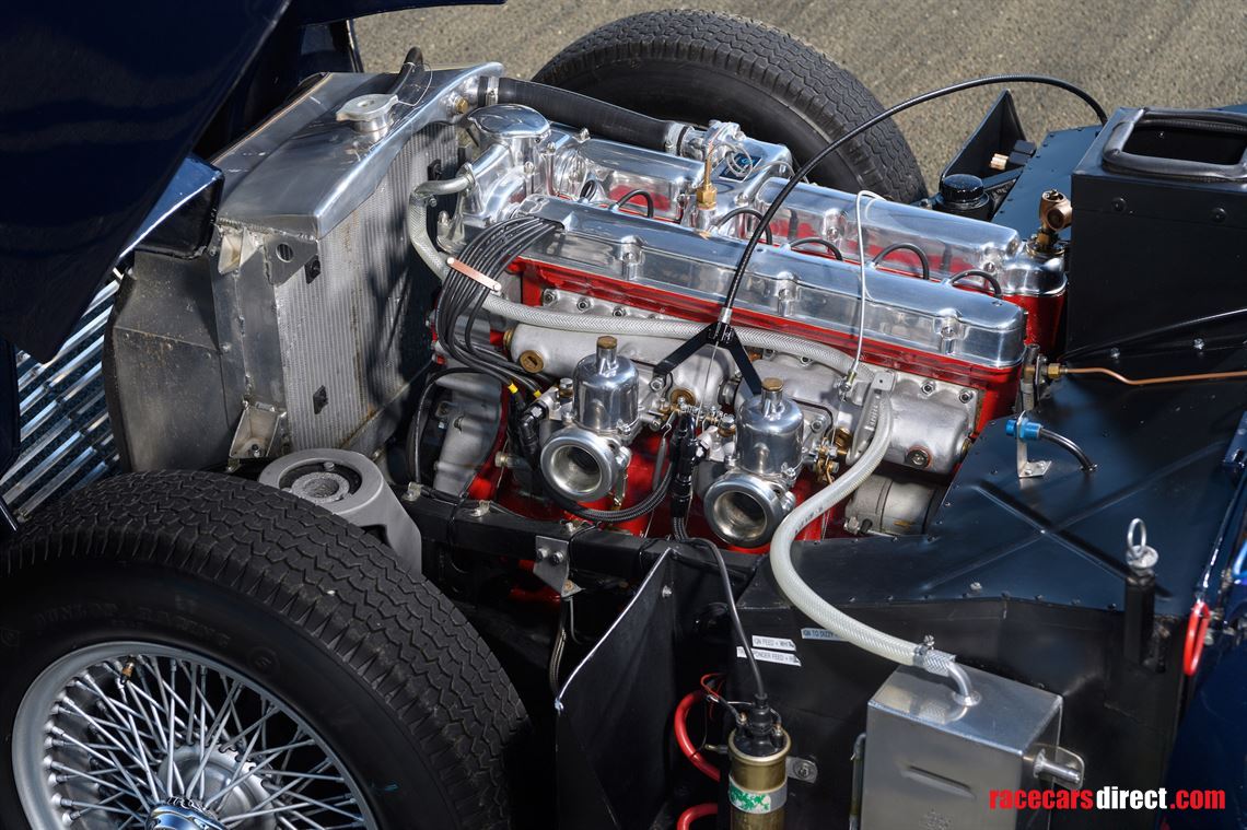 1954-aston-martin-db24