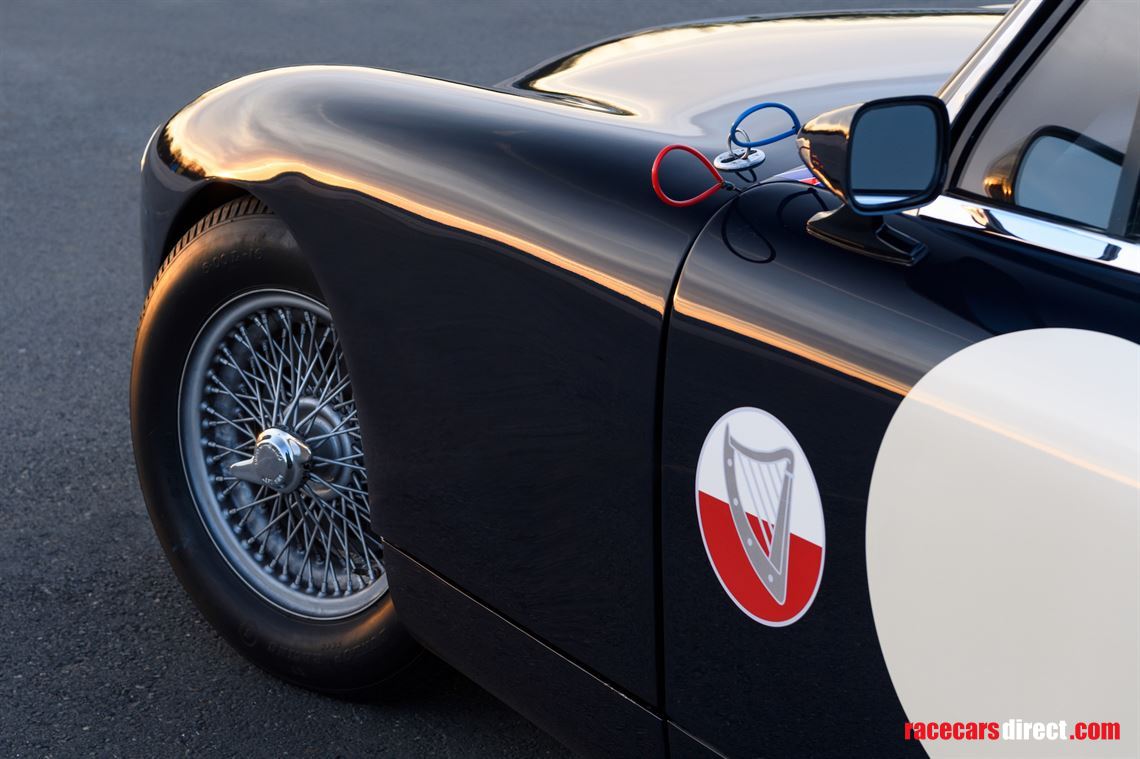 1954-aston-martin-db24