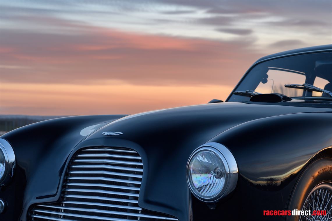 1954-aston-martin-db24