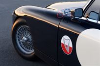 1954-aston-martin-db24